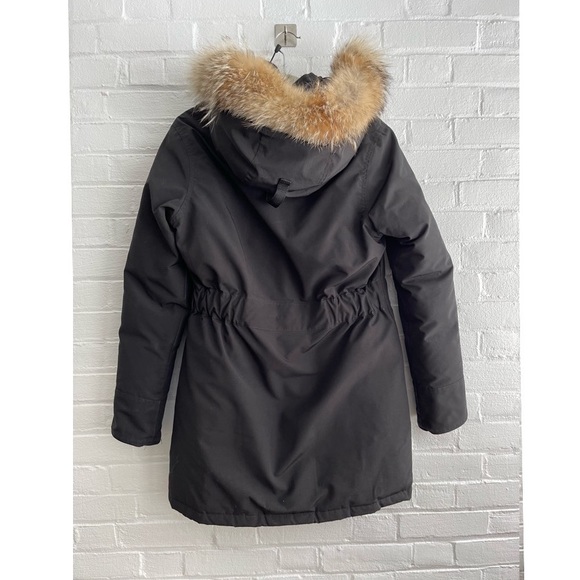 Canada Goose Trillium Parka in black. Size small - Picture 7 of 7